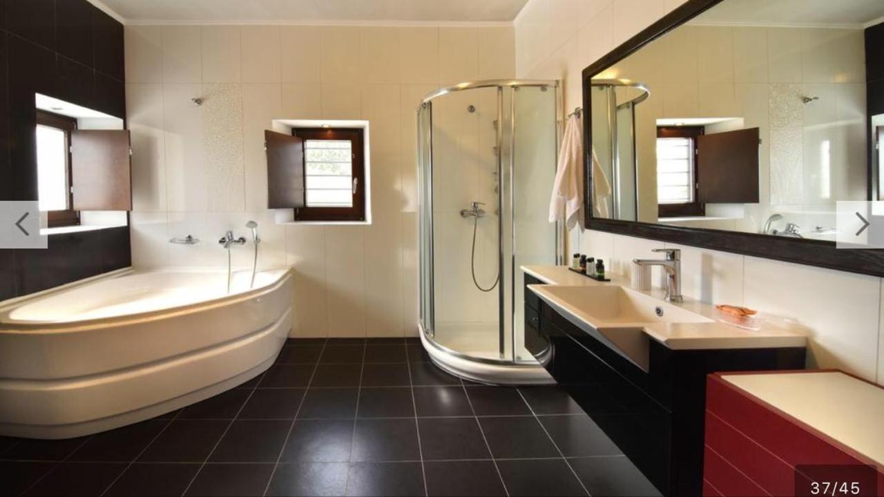 Villa Harmony Luxury Private Fira (Santorini)