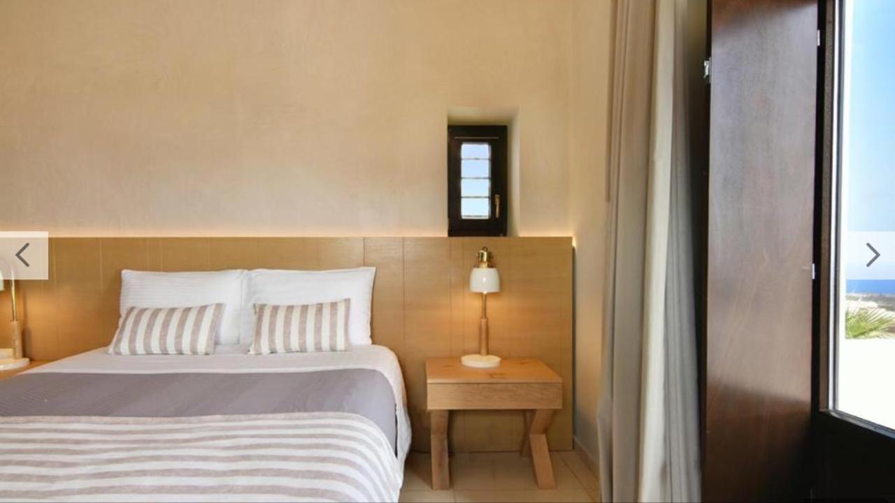 Villa Harmony Luxury Private Fira (Santorini)