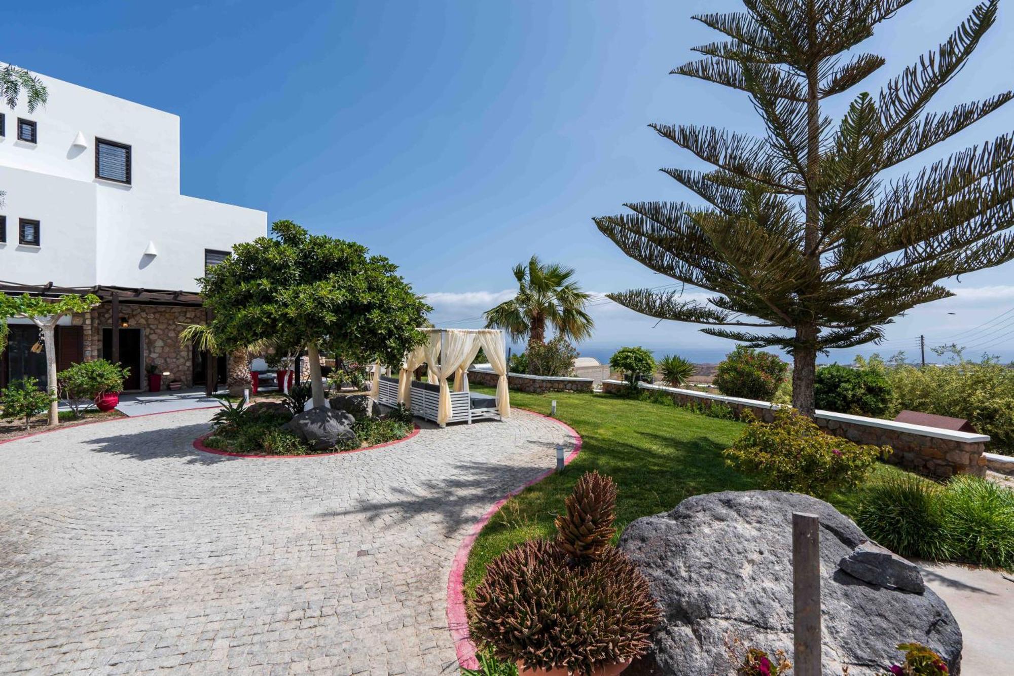 Harmony Luxury Private