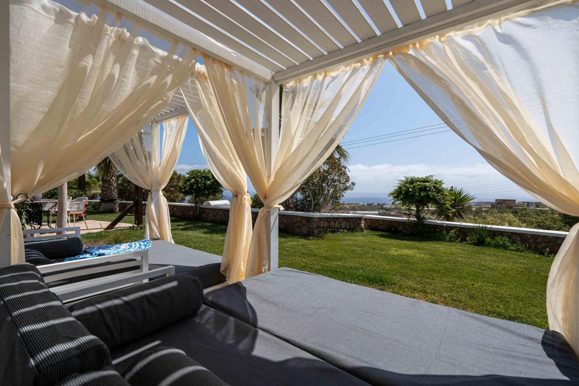 Harmony Luxury Private * Fira (Santorini)