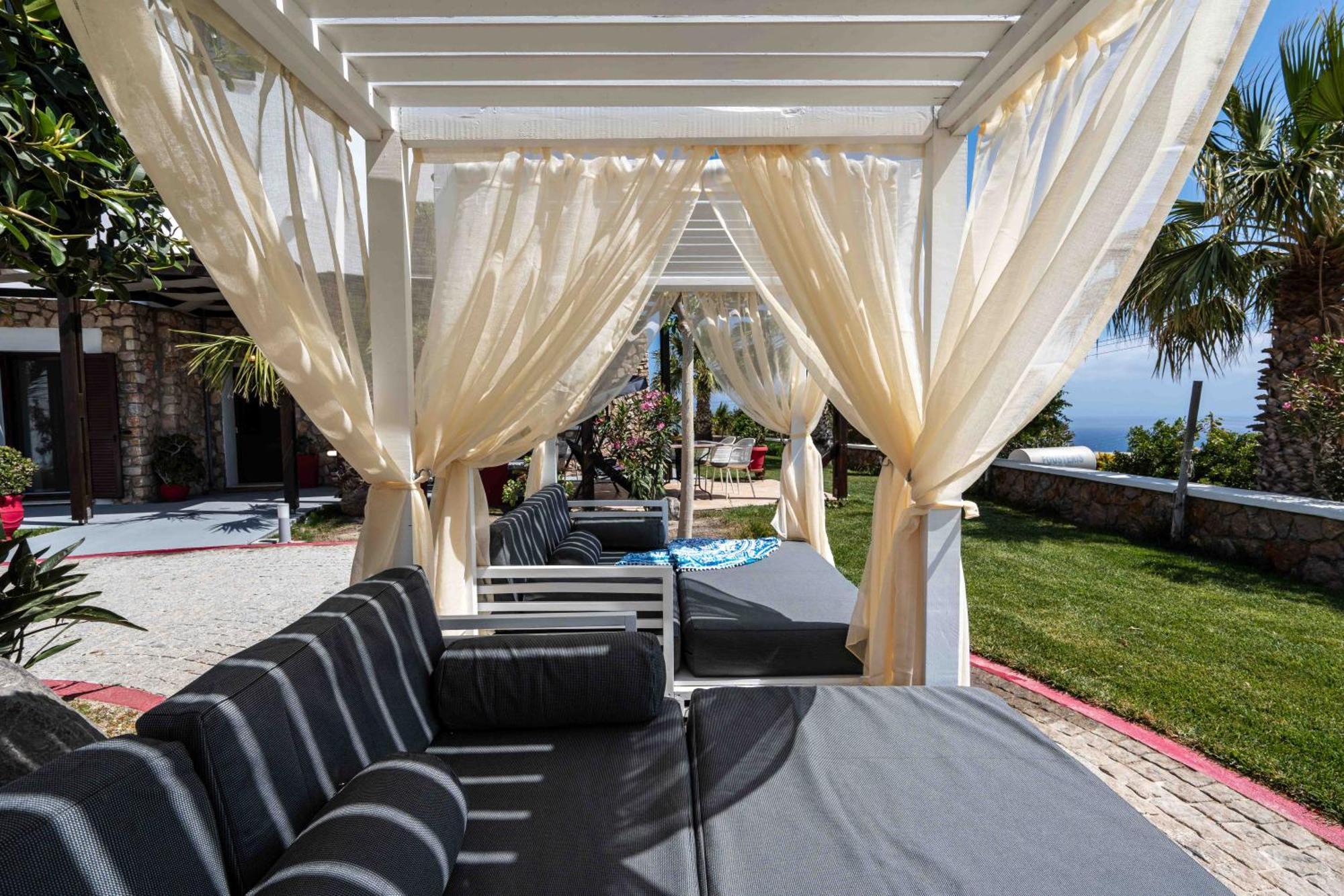Harmony Luxury Private *