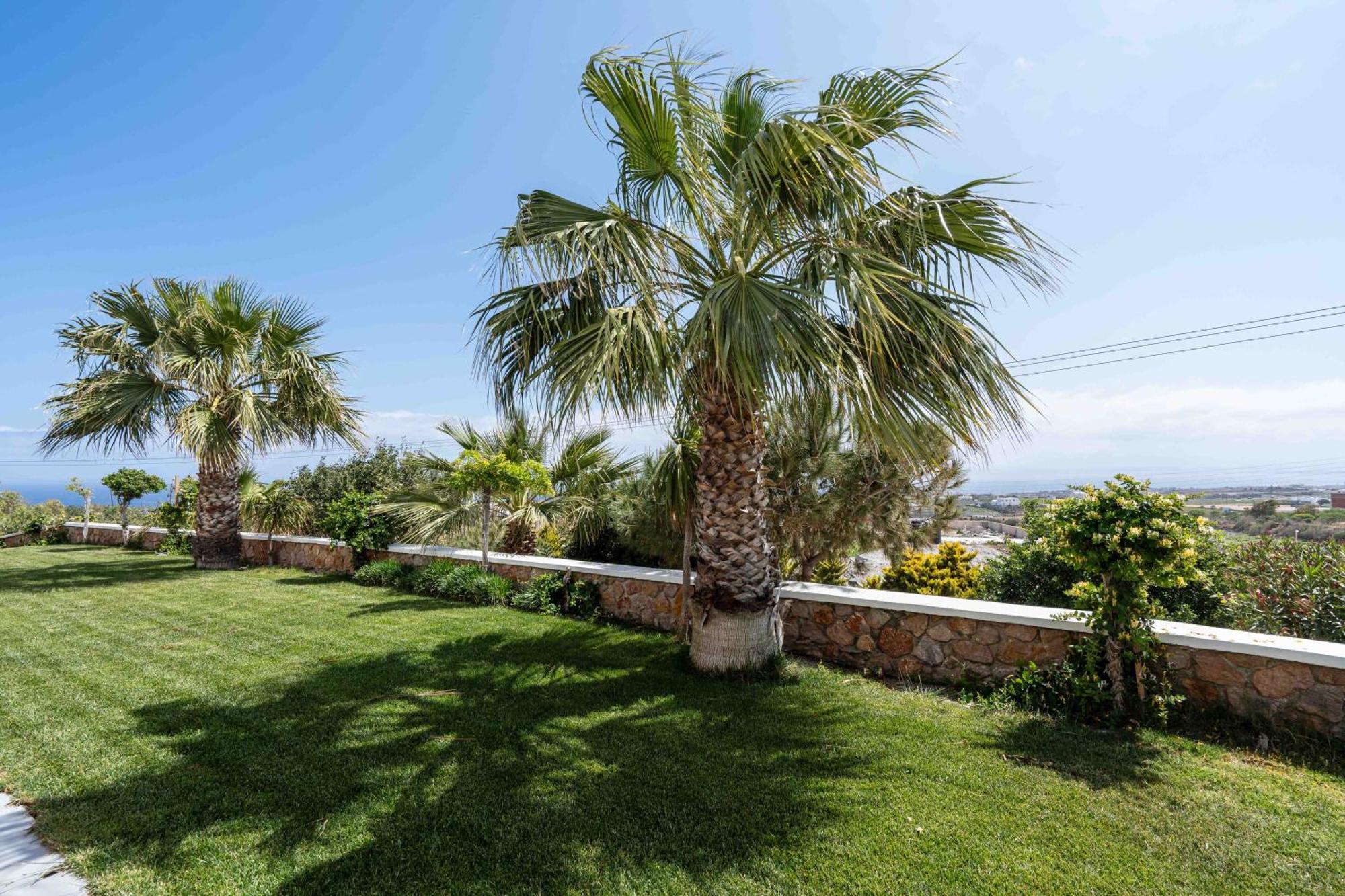 Harmony Luxury Private * Fira (Santorini)
