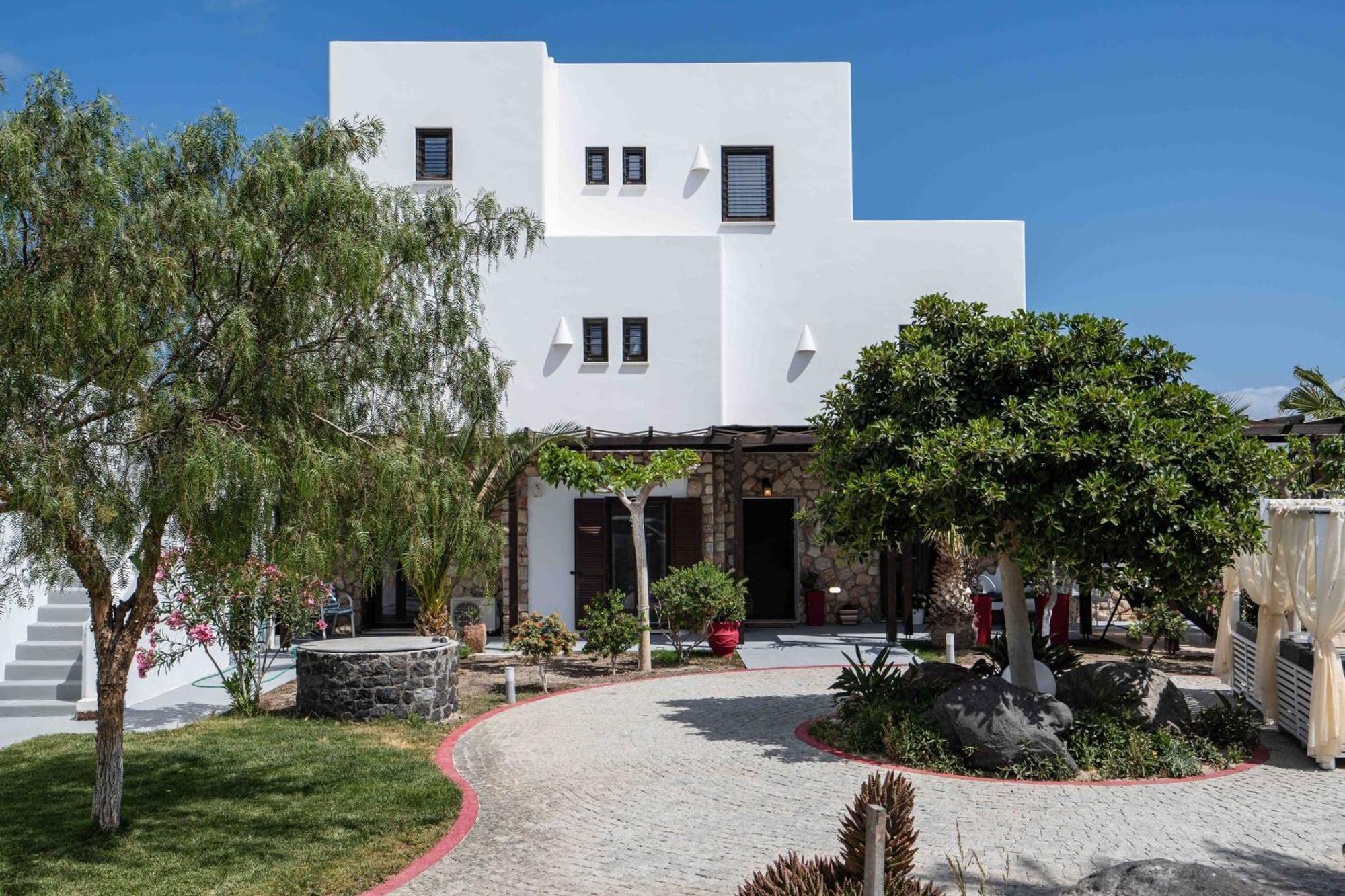 Harmony Luxury Private