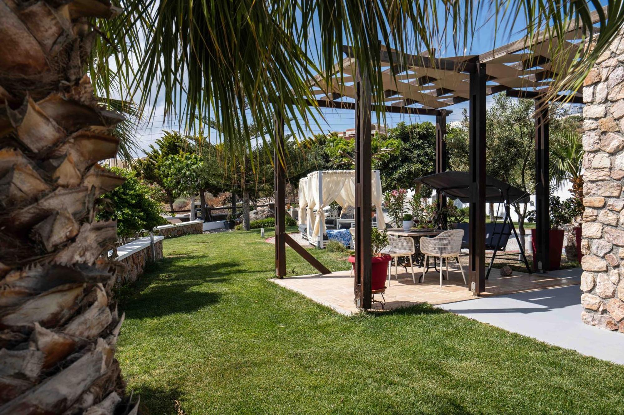 Harmony Luxury Private *